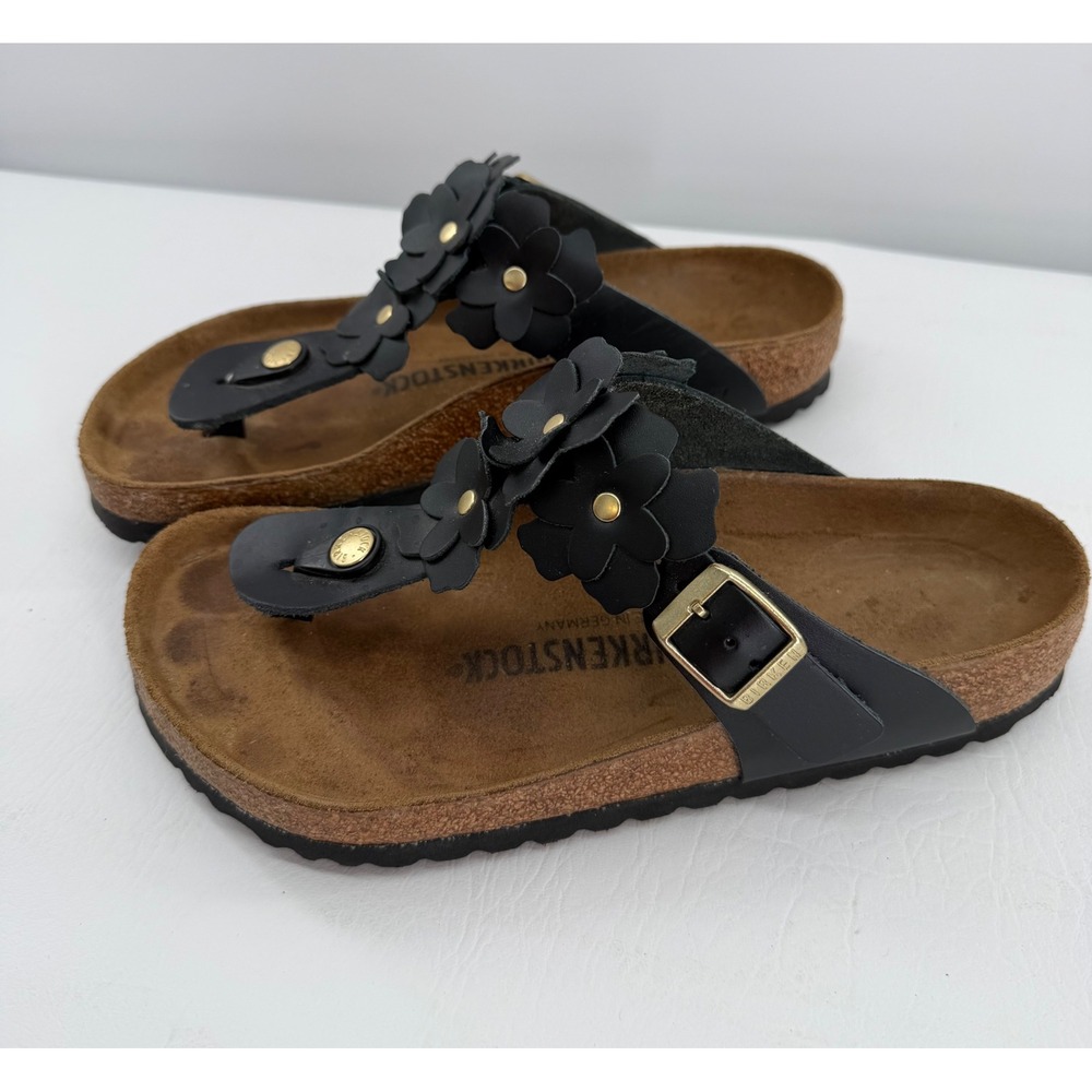 Birkenstock Gizeh Sandals Size 38 7/7.5 Leather Flower Applique Thong Slides